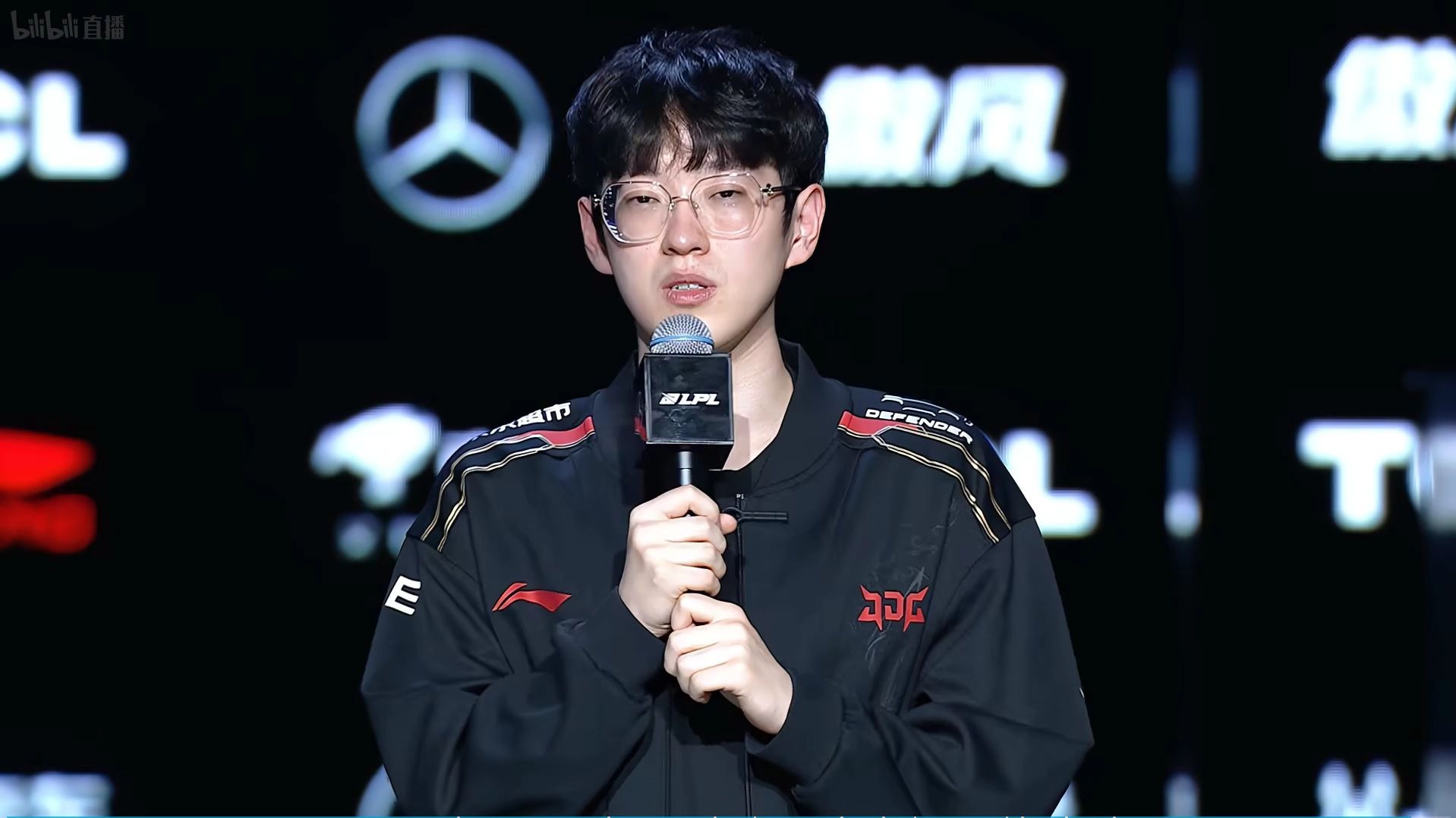  Scout在DWG比赛中关键助攻，比分优势明显引发热议！